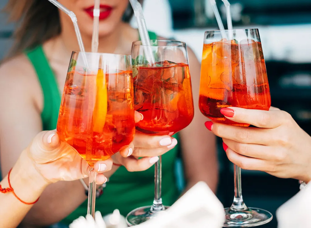 aperol-spritz-cocktail